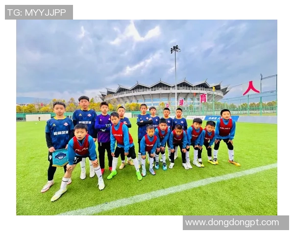 足球的魅力与热爱在我心中燃烧的青春之旅